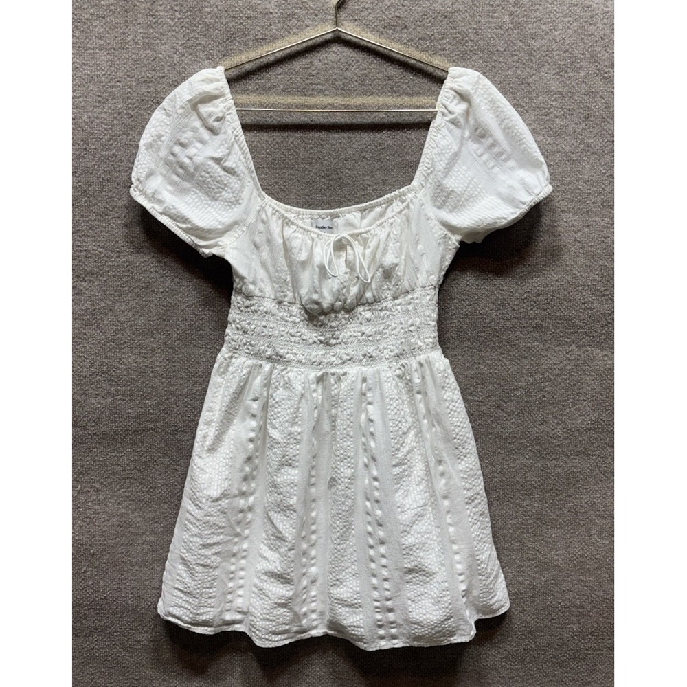 Sunday Best  Aritzia Kay Dress Womens Medium White Lined Smocked Puff Sleeve EUC
